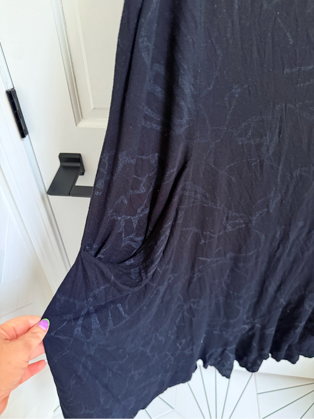 Sleeveless Black Maxi Dress with Subtle Floral Texture - Picture 3 of 4